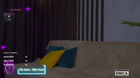 Snapshot of holl1would chatting on 01.31.25 My social media links subscribe to support me online show from 01.31.25