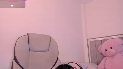 holly_16 online show from 03.17.26