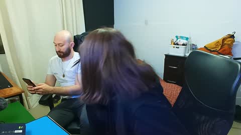 Snapshot of holly_and_honey_69 chatting on 12.03.24 Holly and Honey online show from 12.03.24