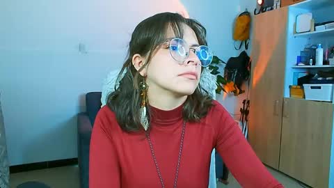 Holly and Honey online show from 04.23.26