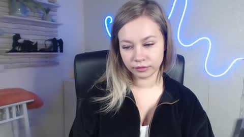 Holly online show from 12.16.24