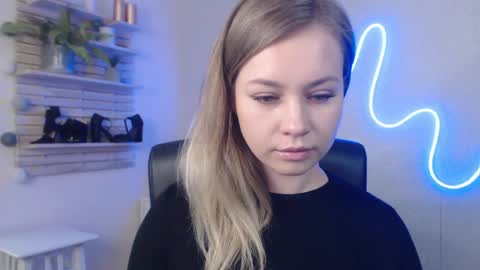 Holly online show from 01.16.25