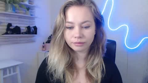 Holly online show from 01.29.25