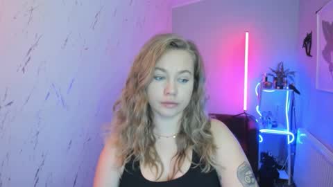 Holly online show from 10.23.25