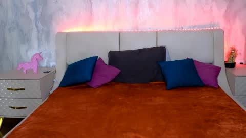 Holly online show from 05.21.26