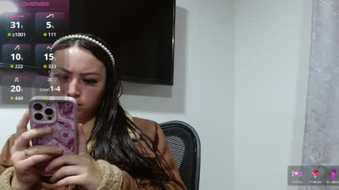 Holly online show from 05.05.26