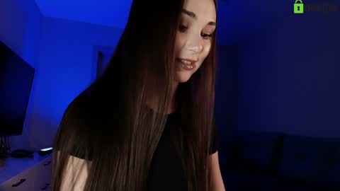 Snapshot of hollyextra chatting on 01.12.26 hollyextra online show from 01.12.26