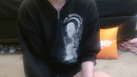 Holly Hawkes online show from 04.25.26