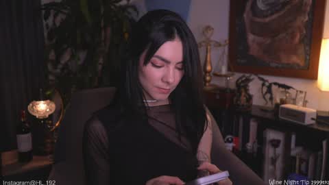 Holly Linder online show from 04.25.26