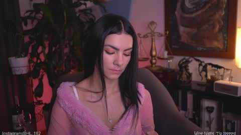 Snapshot of hollylinder_ chatting on 05.23.26 Holly Linder online show from 05.23.26