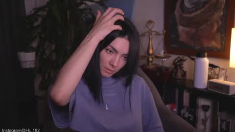Snapshot of hollylinder_ chatting on 05.27.26 Holly Linder online show from 05.27.26