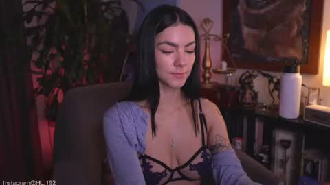 Snapshot of hollylinder_ chatting on 06.14.26 Holly Linder online show from 06.14.26