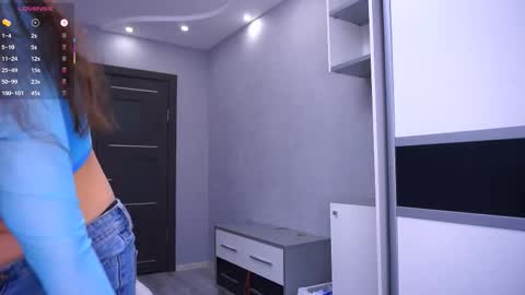 Snapshot of hollymonica chatting on 02.13.26 Delly online show from 02.13.26