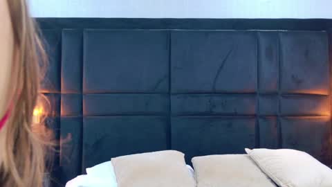 Holly online show from 05.05.26