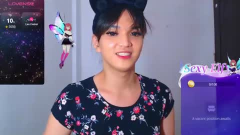 Snapshot of hollywoodbitch chatting on 07.23.26 Isabella Marie online show from 07.23.26