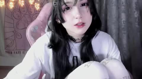 Ho Lee Sheet online show from 11.10.25