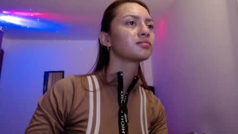 Juli online show from 04.21.26