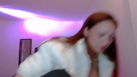 Juli online show from 04.25.26
