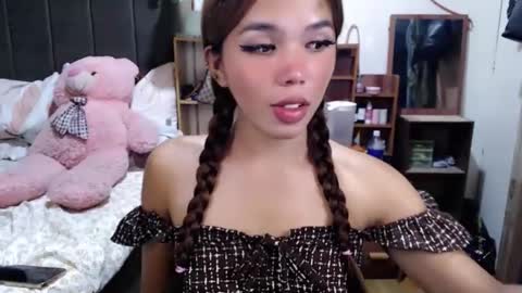 holy_molly1 online show from 05.02.26