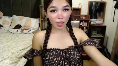 holy_molly1 online show from 05.05.26