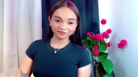 Snapshot of holy_shine chatting on 01.09.26 Bella online show from 01.09.26