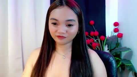 Snapshot of holy_shine chatting on 01.16.26 Bella online show from 01.16.26