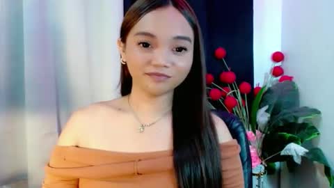 Snapshot of holy_shine chatting on 01.19.26 Bella online show from 01.19.26