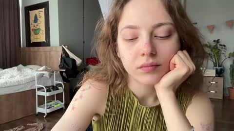 Snapshot of holydori chatting on 05.13.26 dori not holy get my tg channel with link from description under last photo online show from 05.13.26