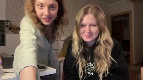 Snapshot of holydori chatting on 05.25.26 dori not holy get my tg channel with link from description under last photo online show from 05.25.26