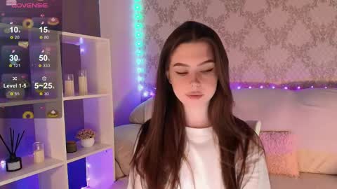 Mia online show from 05.17.26