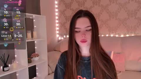 Mia online show from 07.10.26