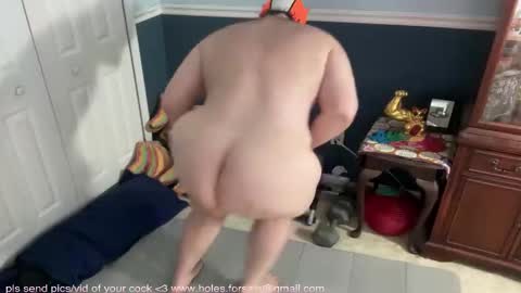 Snapshot of holypiedpiper chatting on 02.15.26 holy pied Piper online show from 02.15.26