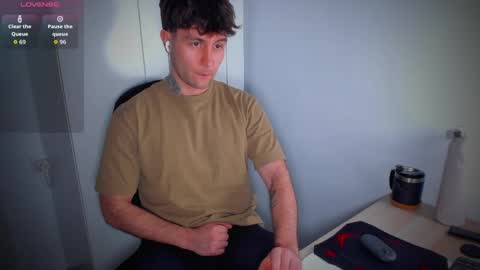 Snapshot of honestandrew chatting on 03.23.26 Andrew online show from 03.23.26