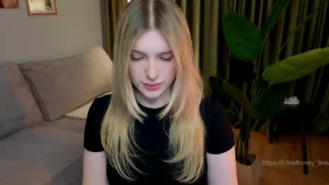 Lina online show from 04.20.26