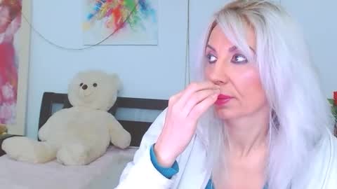 honey_lara online show from 02.14.26