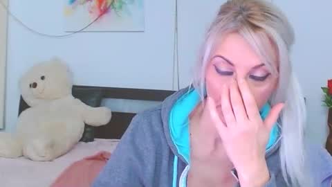 honey_lara online show from 02.25.26