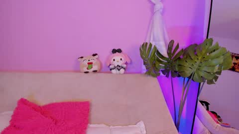 Milenka online show from 04.17.26
