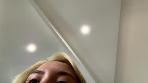 Jenyanew vid how I squirt in forest in bio online show from 08.02.26