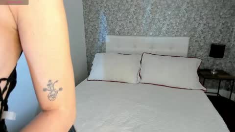honey_sweet777 online show from 04.25.26