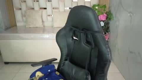 HONEY  online show from 05.07.26