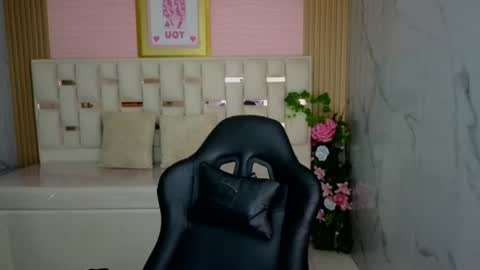 HONEY  online show from 06.16.26