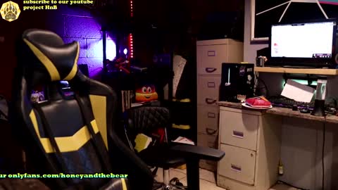 Honey and Bear online show from 12.21.24