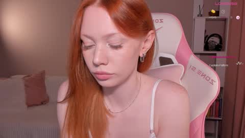 Snapshot of honeyautumn chatting on 03.21.26 honeyautumn online show from 03.21.26