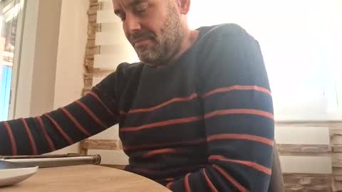 Snapshot of honeydaddyforyou chatting on 11.26.25 honeydaddyforyou online show from 11.26.25