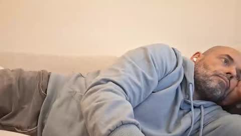 Snapshot of honeydaddyforyou chatting on 11.28.25 honeydaddyforyou online show from 11.28.25