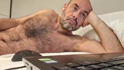 Snapshot of honeydaddyforyou chatting on 01.13.26 honeydaddyforyou online show from 01.13.26