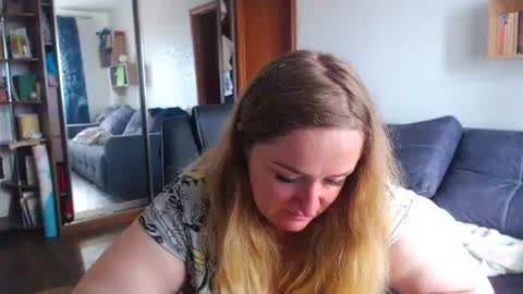 HoneydewMolly online show from 06.08.26