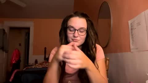 Snapshot of honeydrippinbunny chatting on 10.22.25 HoneyDrippinBunny online show from 10.22.25