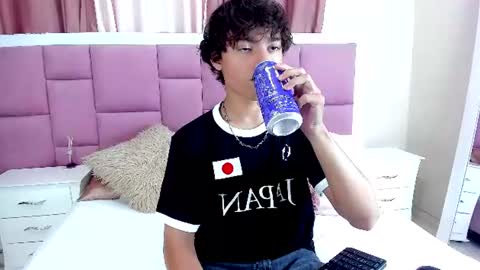 Snapshot of honeymoon_sariel chatting on 07.18.26 honeymoon_sariel online show from 07.18.26