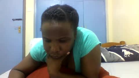 Snapshot of honeymuny chatting on 11.01.25 Honeymuny online show from 11.01.25